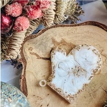 elochnay-igrushka-rukavichka